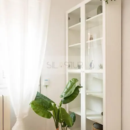 Ayala Appartement *